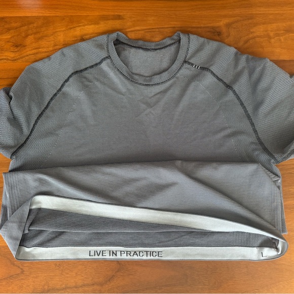 Lululemon MVT 2.0 men’s large, grey - Picture 7 of 7